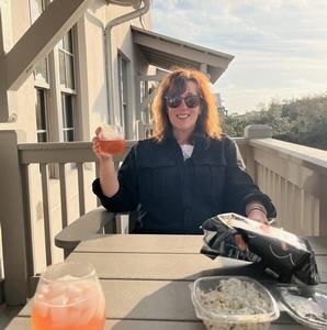 Meet your Posher, Lisa